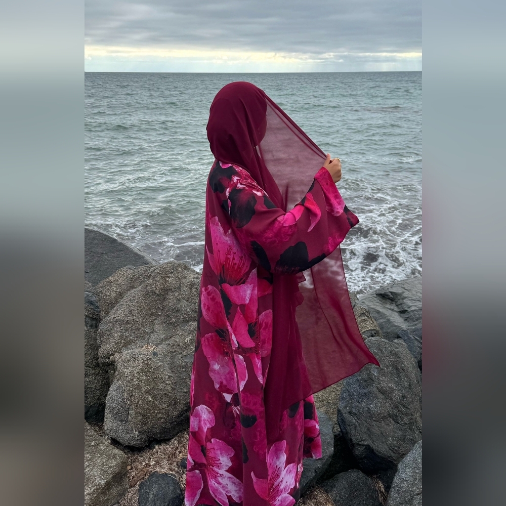 Hibiscus Flora Abaya Set